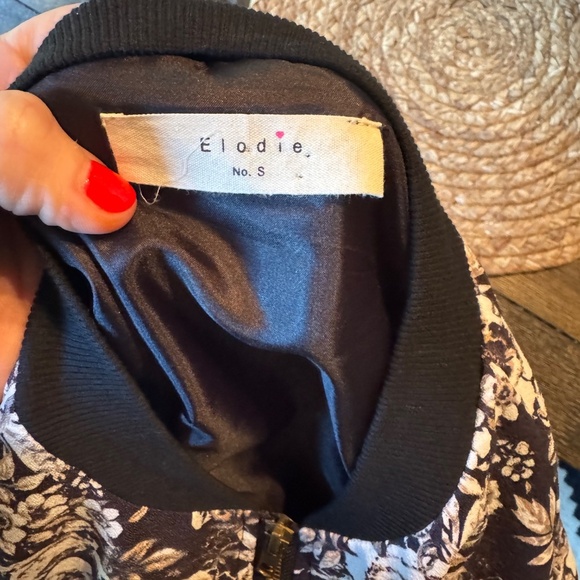 Elodie floral bomber jacket size small like new - Picture 3 of 3